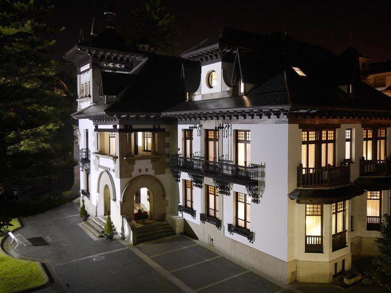 Palacio Arias 나비아 외부 사진
