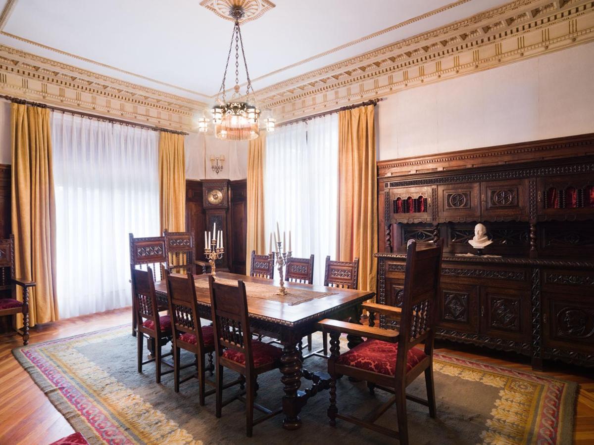 Palacio Arias 나비아 외부 사진