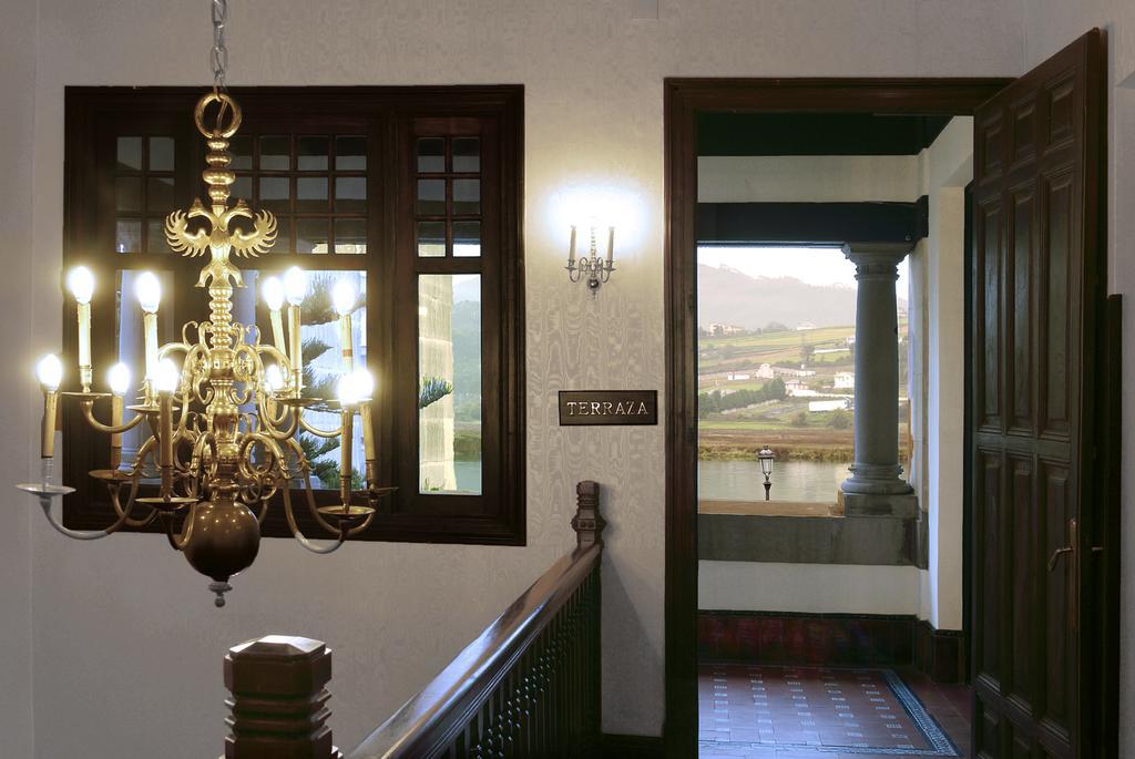 Palacio Arias 나비아 외부 사진