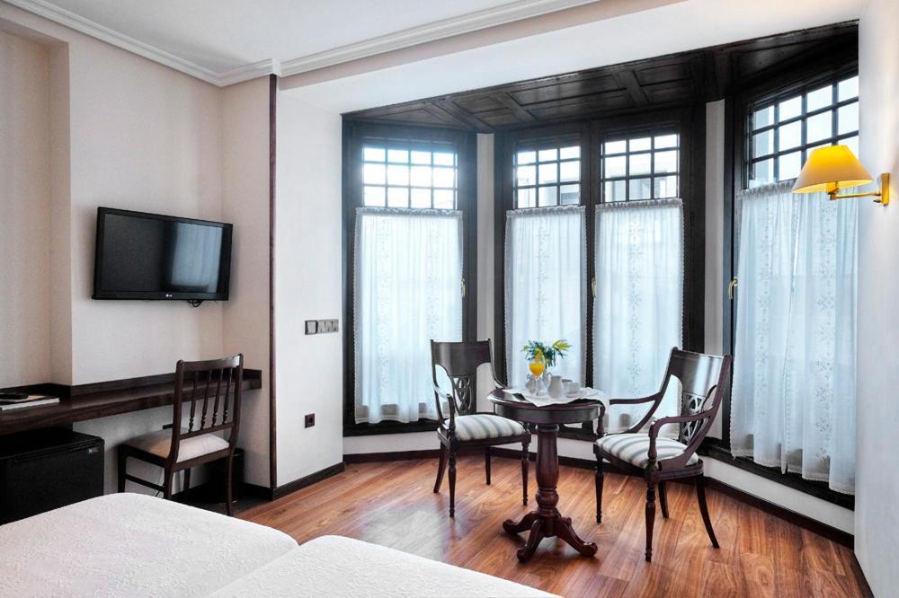 Palacio Arias 나비아 외부 사진