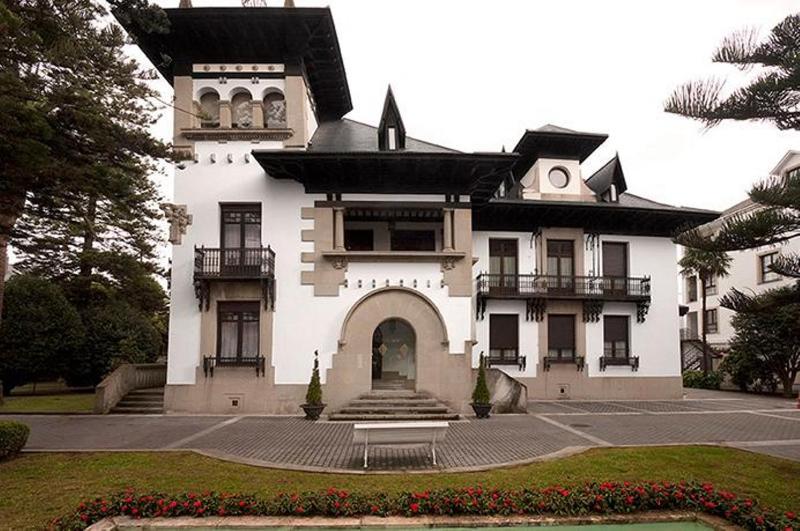 Palacio Arias 나비아 외부 사진